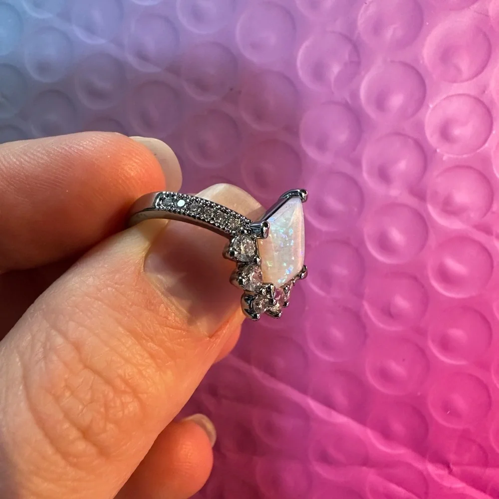 Opal Ring - Picture 3 of 5